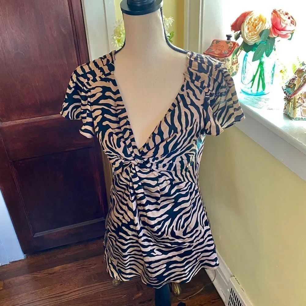 DVF Luxe 💯 Silk Jungle Print layered lined Top Sz6